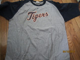 Detroit Tigers Script Logo Raglan T Shirt XL Nike
