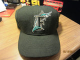 Florida Marlins Solid Black Old Logo Fitted hat 7 3/4 New Era 5950