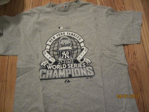 Lilmoxie — New York Yankees 2009 World Series Champions T Shirt XL