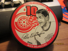 Detroit Red Wings #10 Alex Delvecchio Heroes Hockeytown Puck NIP