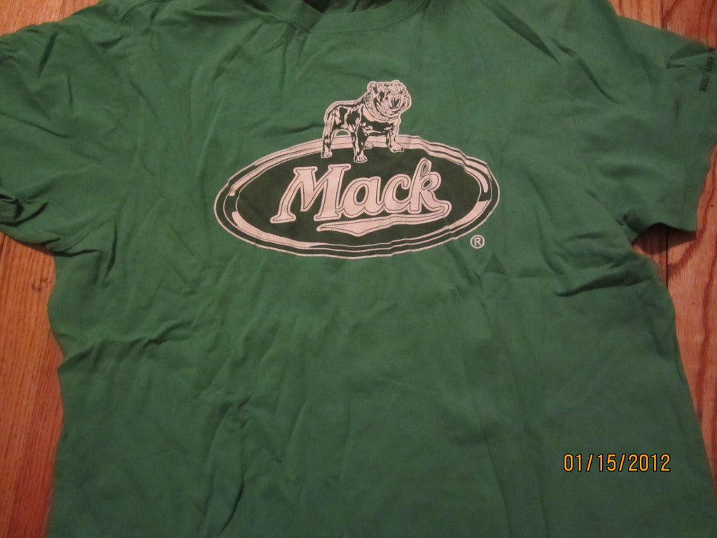 トップス 90s Mack truck T shirts size XL Vintage Mack® Trucks Retro Graphic Tee | Five Below