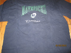 Dallas Mavericks Old Embroidered Logo T Shirt XL