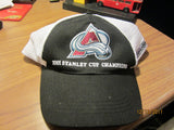 Colorado Avalance 2001 Stanley Cup Champs Mesh Snapback Hat